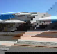 Cozzys Condo Luxury Beach House - SA Accommodation