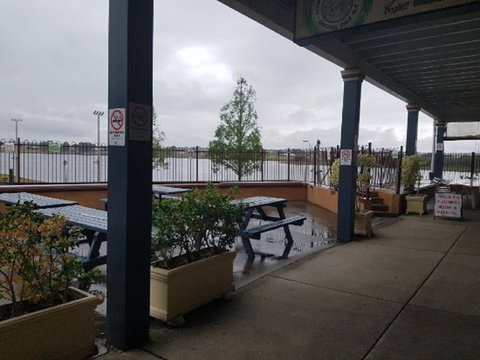 Crown Hotel Motel - SA Accommodation 1