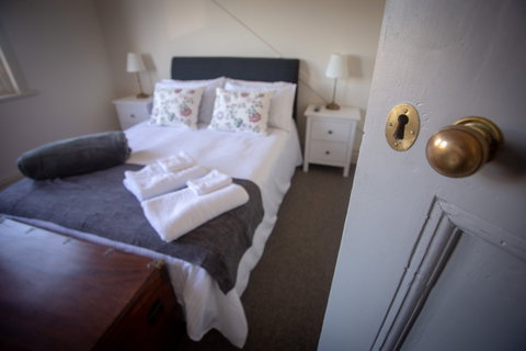 Helensburgh Hotel - SA Accommodation 0