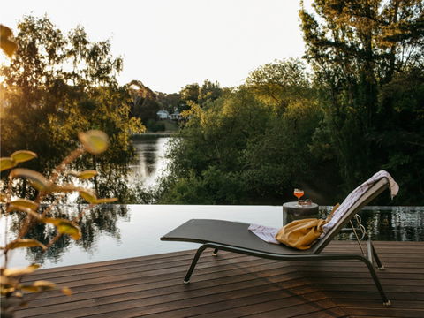 Lake House - SA Accommodation 1
