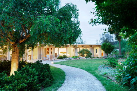 Lonsdale Park On The Yarra - SA Accommodation 0