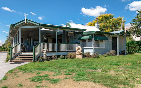 Pitstop Lodge B & B - SA Accommodation 2