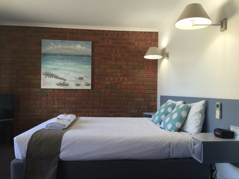 Port Campbell Motor Inn - SA Accommodation 2