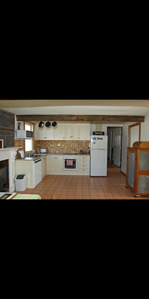 Stable Cottage - SA Accommodation 2