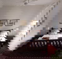 The Corner Hotel Alexandra - SA Accommodation