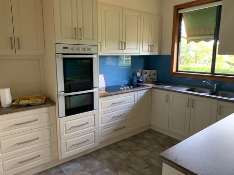 Timboon Manor - SA Accommodation 1