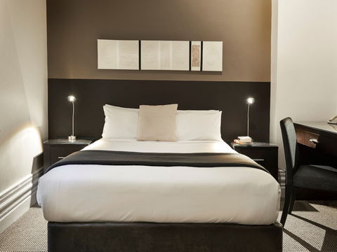 Vulcan Hotel Sydney - SA Accommodation 2