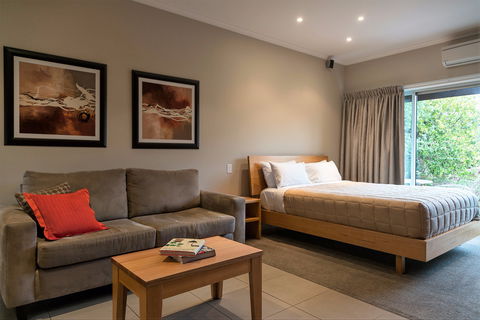 A MUSt @ Coonawarra - SA Accommodation 2