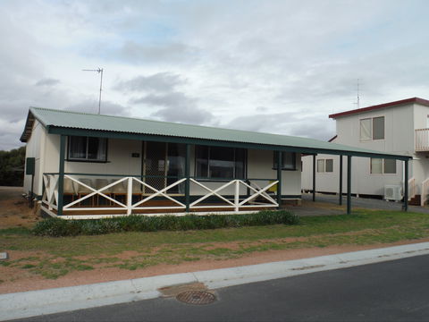 Beach Escape - SA Accommodation 0