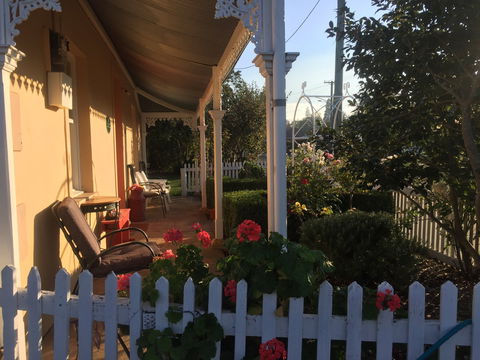 Bellamona - Cosy Georgian Cottage - SA Accommodation 1
