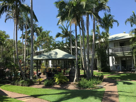 Coral Beach Noosa Resort - SA Accommodation 2
