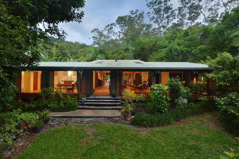 Cow Bay Homestay Bed And Breakfast - SA Accommodation 0