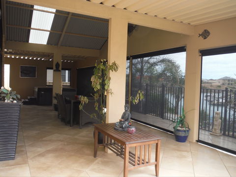 Happy Gilmore - SA Accommodation 1