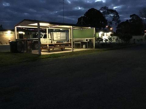 Jerilderie Motel And Caravan Park - SA Accommodation 1