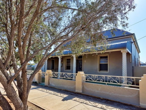 McCulloch's Rest - SA Accommodation 0