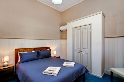 McCulloch's Rest - SA Accommodation 2