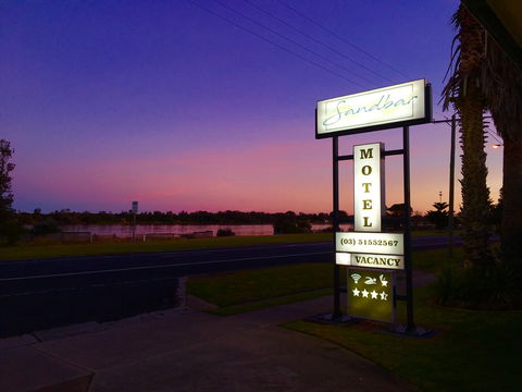 Sandbar Motel Lakes Entrance - SA Accommodation 0