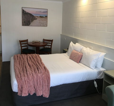 Sandbar Motel Lakes Entrance - SA Accommodation 1
