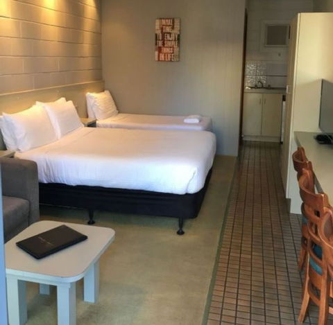 Sandbar Motel Lakes Entrance - SA Accommodation 2