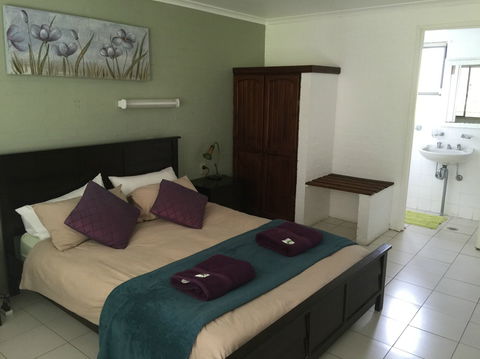 Sinclairs Country Retreat - SA Accommodation 0