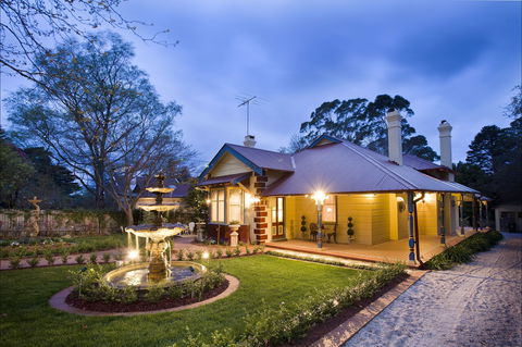 Varenna - Luxury Leura Accommodation - SA Accommodation 0