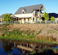 Tessenna Villa - SA Accommodation