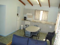 Borderland Holiday Park - SA Accommodation 4