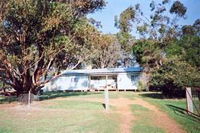 Barrahead Cottage - SA Accommodation 3