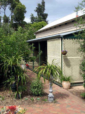 Trafalgar Cottage - SA Accommodation 5