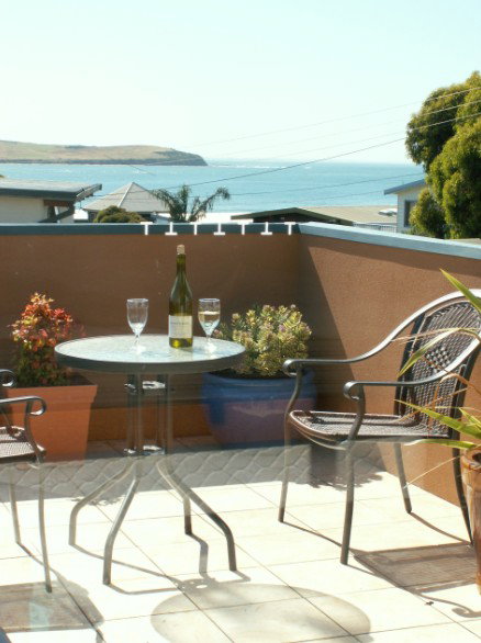 Black Dolphin Beach Penthouse - SA Accommodation 2