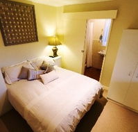 The Dragonfly B  B - SA Accommodation