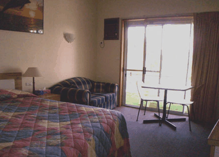 Lakeside Motor Inn - SA Accommodation 4