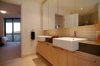 Cairns Luxury Apartments, Harbourlights Complex - SA Accommodation 9