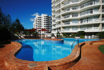 Burleigh Surf Beachfront Apartments - SA Accommodation 7