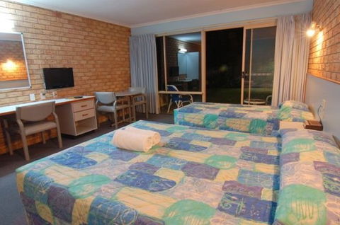 Sunshine Coast Motor Lodge - SA Accommodation 1
