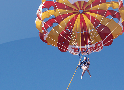 Parasailing at Mill Point - SA Accommodation