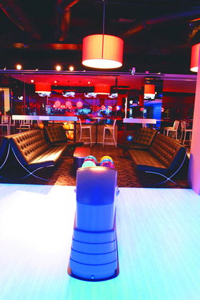 Strike Bowling Bar - Bayside - SA Accommodation 3