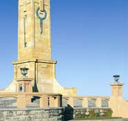 Fremantle War Memorial - SA Accommodation