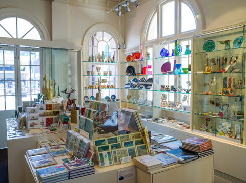 Cairns Regional Gallery - SA Accommodation 3