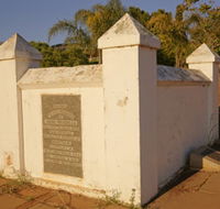 Morrell Memorial - SA Accommodation