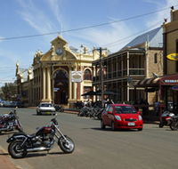 York Town Hall - SA Accommodation