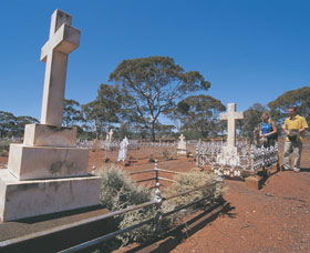 Old Pioneer Cemetery Coolgardie - SA Accommodation 0