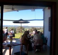 Tenafeate Creek Wines - SA Accommodation