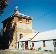 The Oakbank Weaver - SA Accommodation
