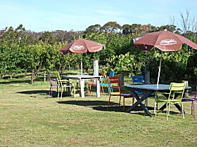 Cerise Brook Orchard & Family Golf - SA Accommodation 0