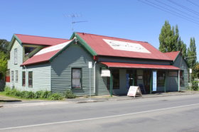 Stanley's Studio And Gallery - Fine Art And Craft - SA Accommodation 0