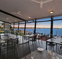 Pee Wee's at the Point - SA Accommodation