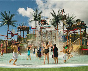 Wet 'n' Wild Water World - SA Accommodation 0