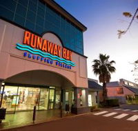 Runaway Bay Shopping Village - SA Accommodation