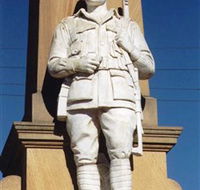 Beaudesert War Memorial - SA Accommodation